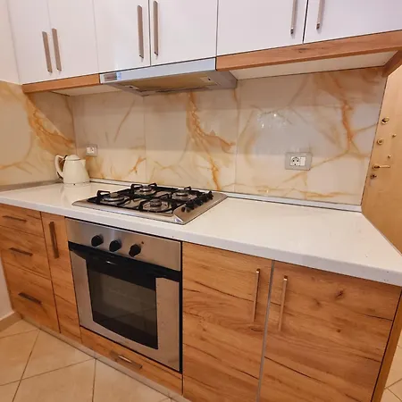 Teo's K Apartament *