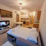 Teo's K Appartement *